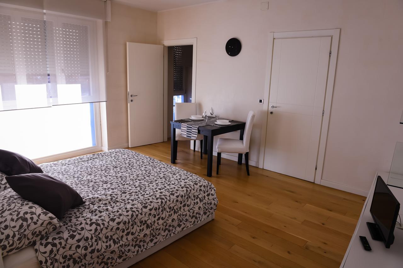 4You Apartments - Ponti Romani Padua Buitenkant foto